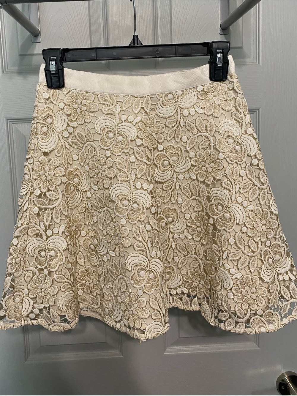 Club Monaco Cream Lace Skirt